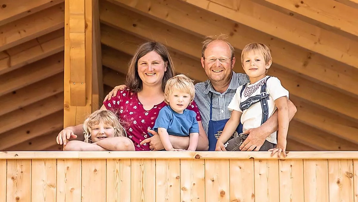 Walter mit seiner Familie – unsere Tischlerei in Südtirol